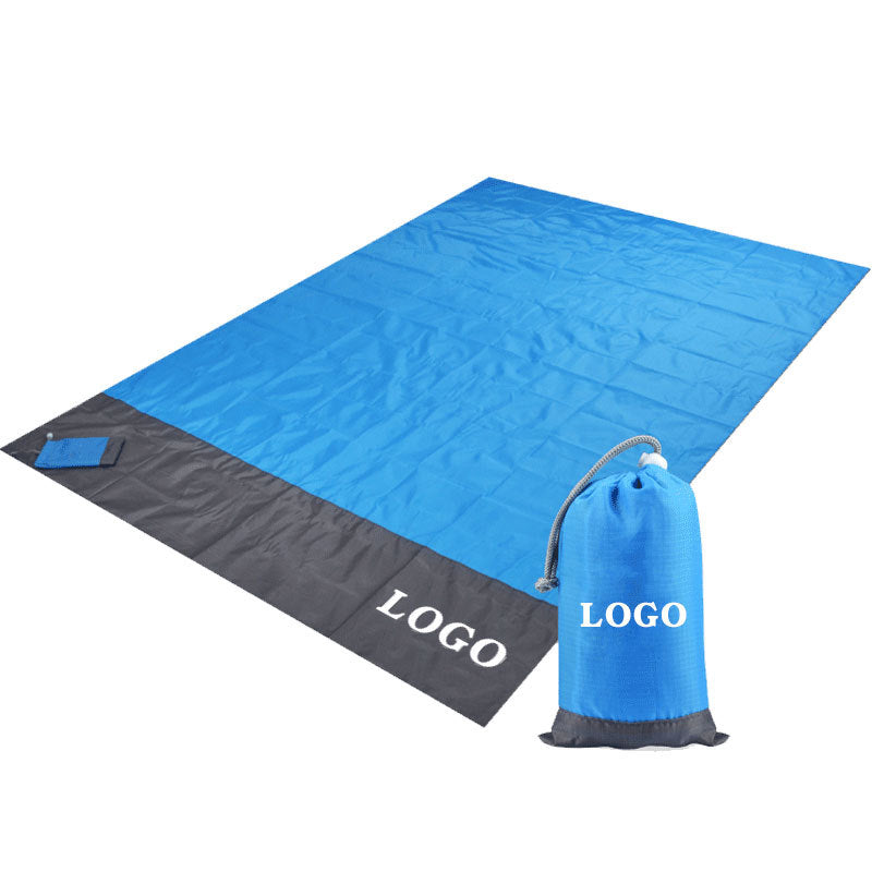 Waterproof beach mat